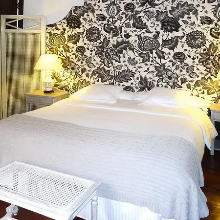 Отель Isla Baja Гарачико