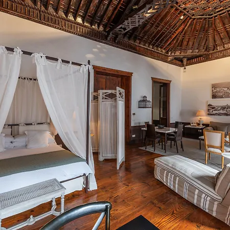 Isla Baja Otel