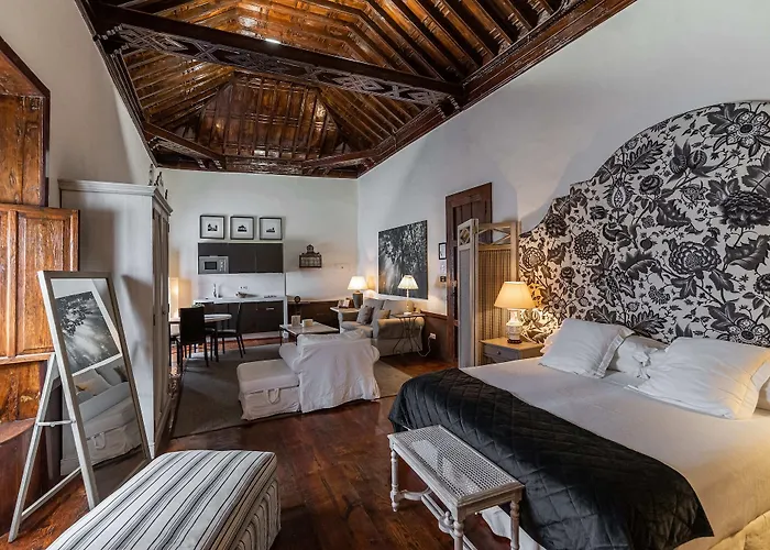 伊斯拉巴哈套房酒店 酒店