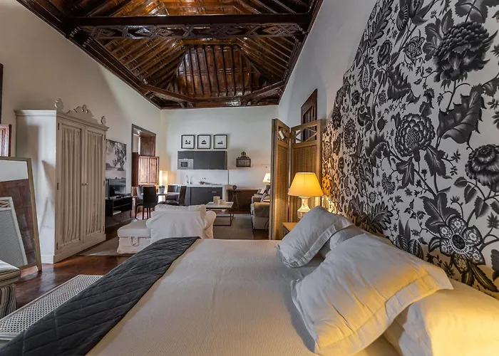 伊斯拉巴哈套房酒店 酒店