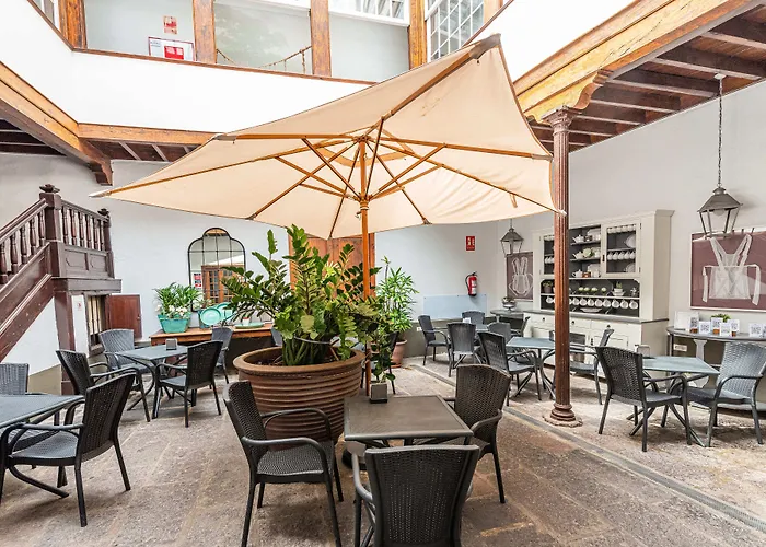 伊斯拉巴哈套房酒店