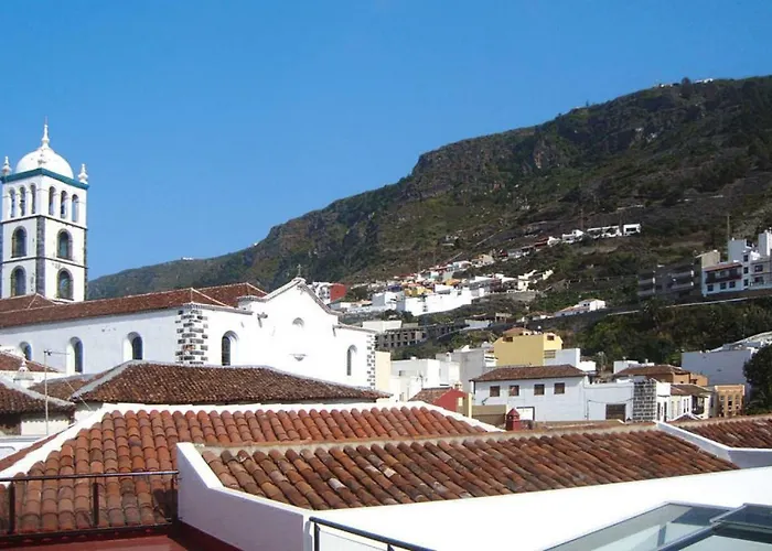 伊斯拉巴哈套房酒店